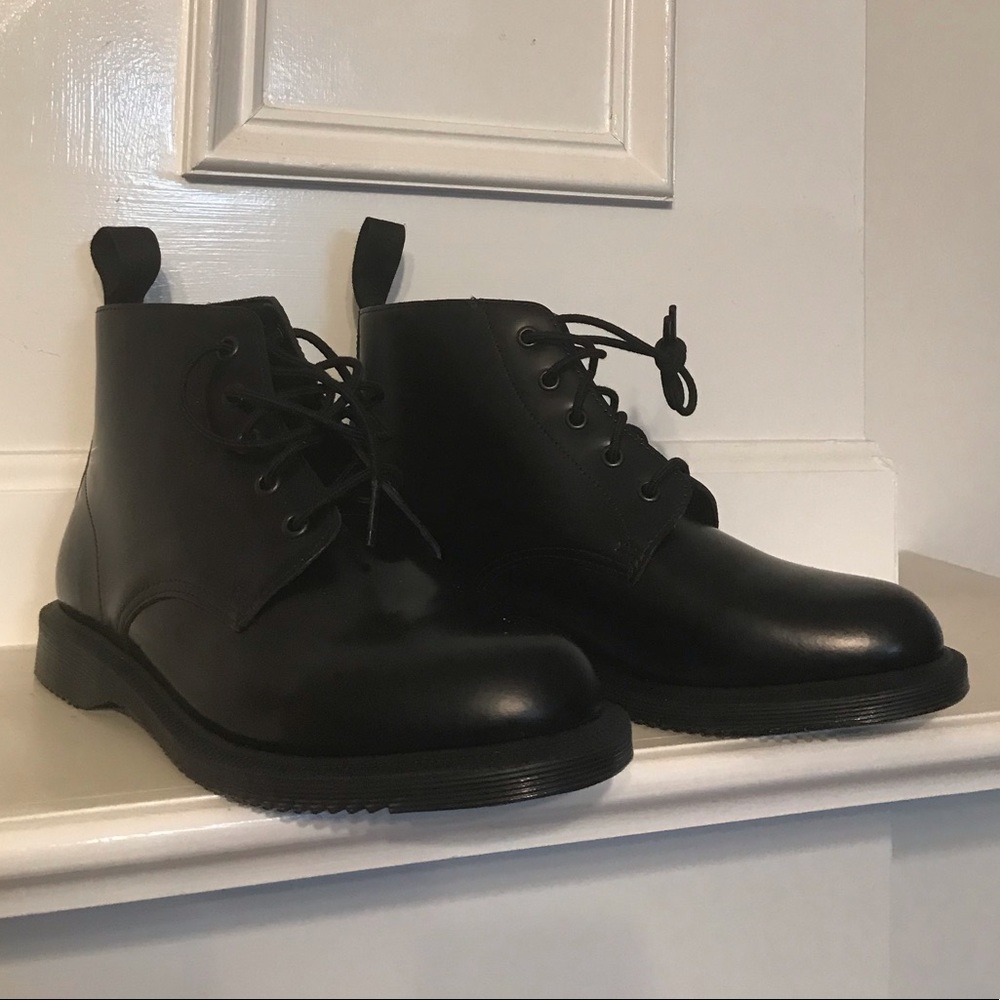 NEW Dr. Martens Boots